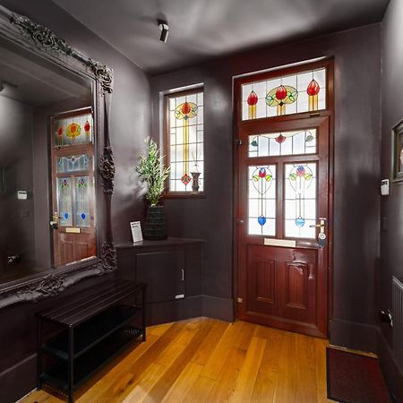 City Retreat, Spacious 4 Bed House, Games Room, Parking, Hot Tub & Bbq Cardiff Esterno foto