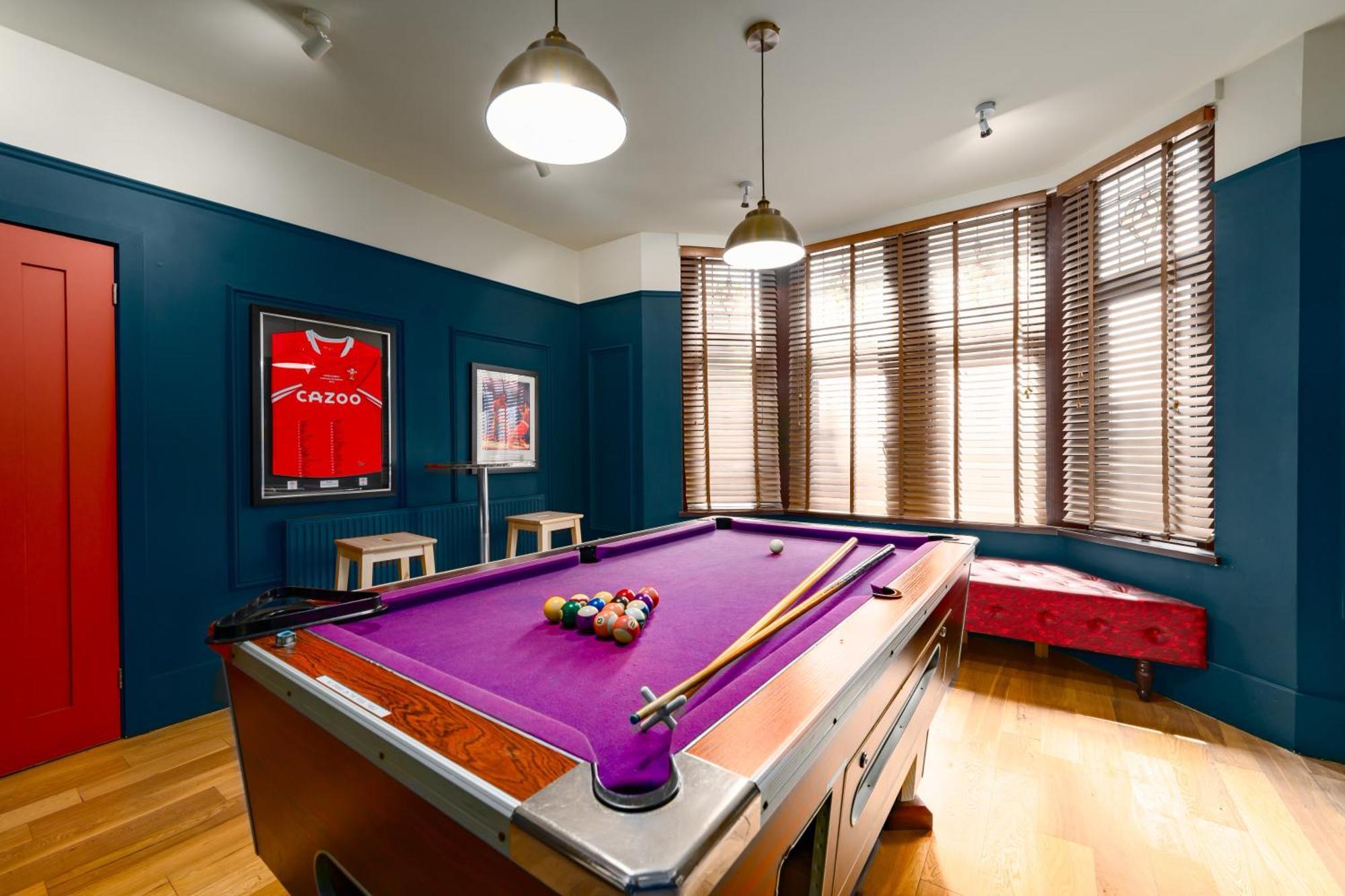 City Retreat, Spacious 4 Bed House, Games Room, Parking, Hot Tub & Bbq Cardiff Esterno foto