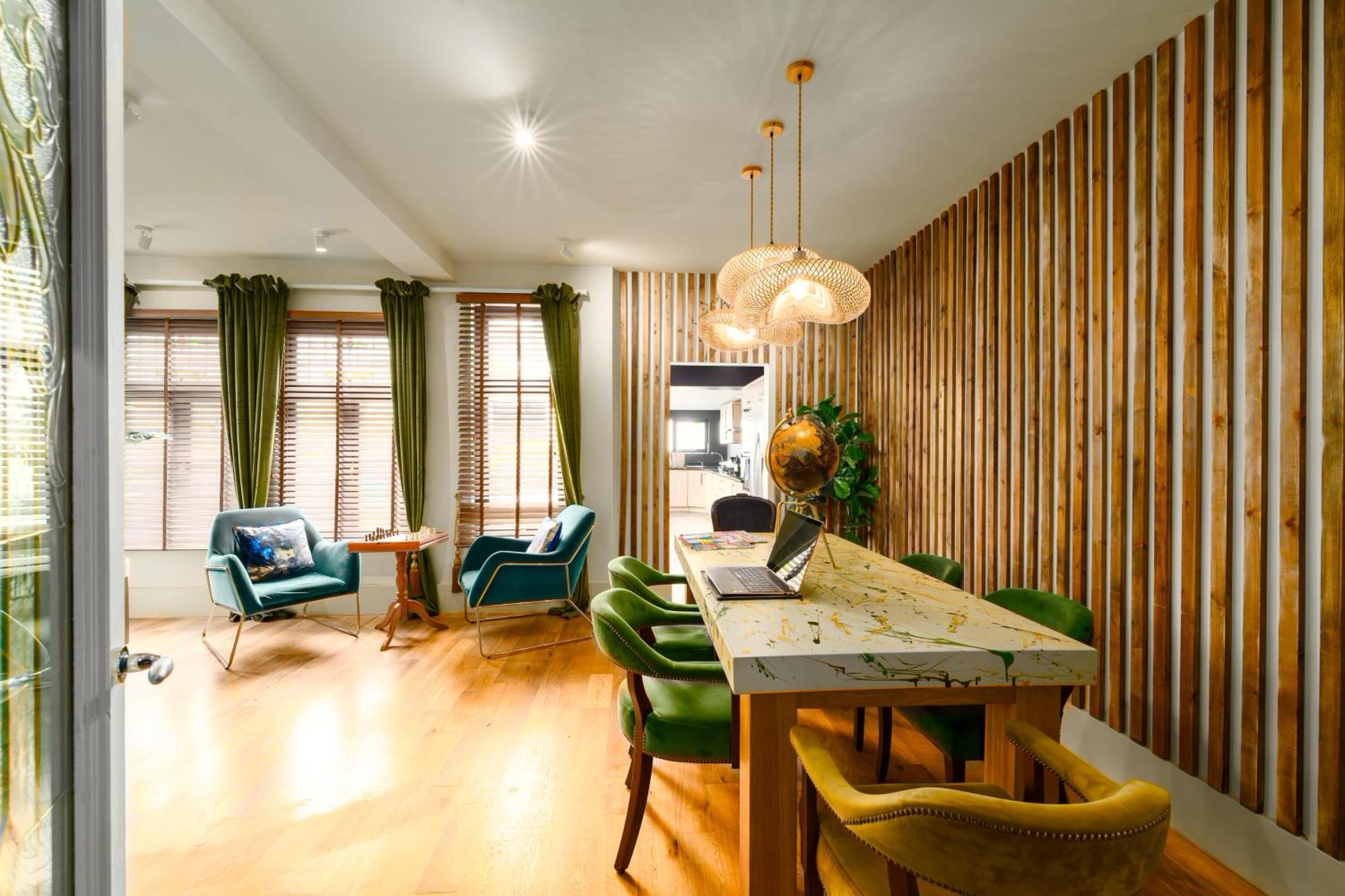 City Retreat, Spacious 4 Bed House, Games Room, Parking, Hot Tub & Bbq Cardiff Esterno foto