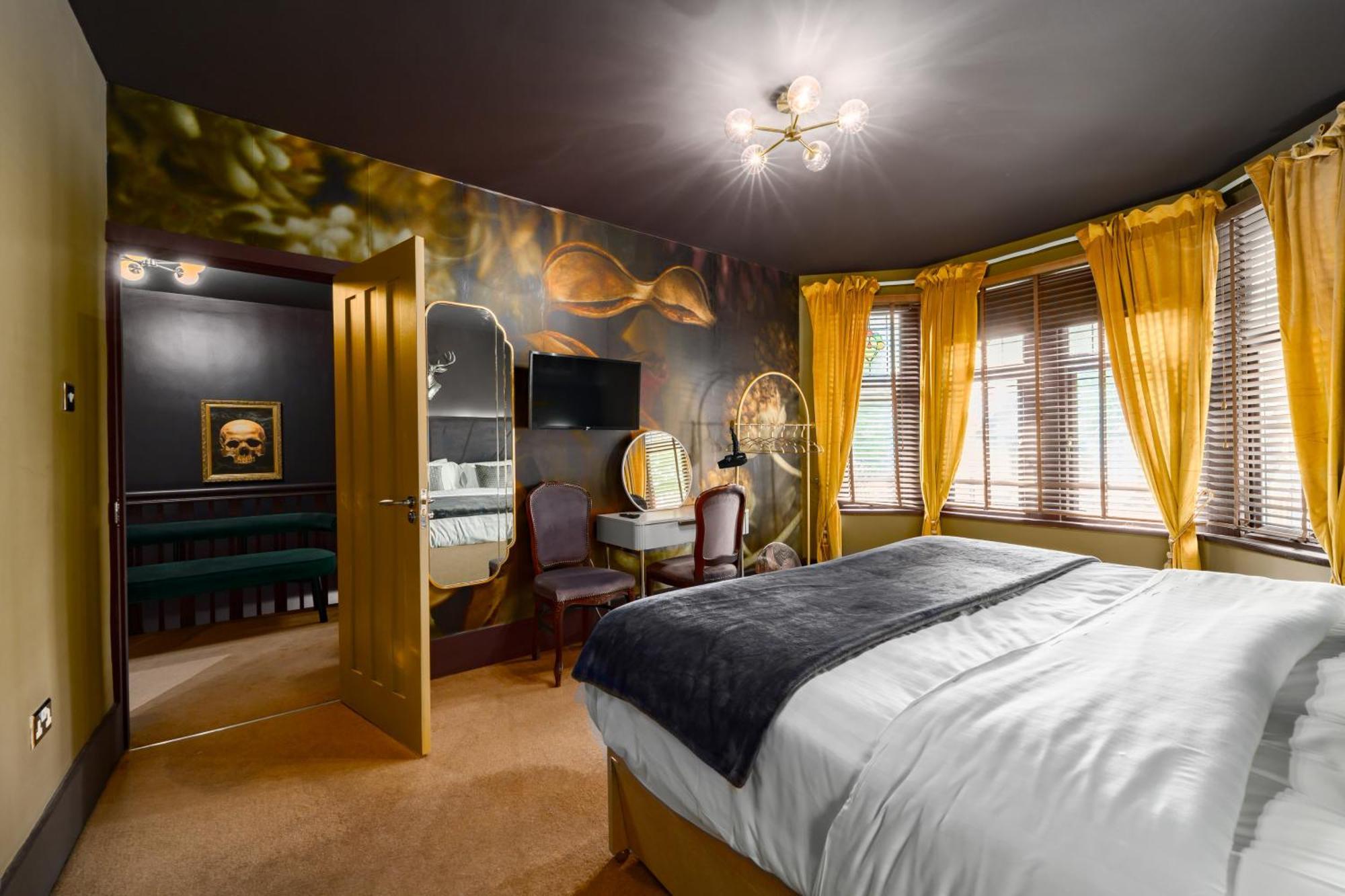 City Retreat, Spacious 4 Bed House, Games Room, Parking, Hot Tub & Bbq Cardiff Esterno foto