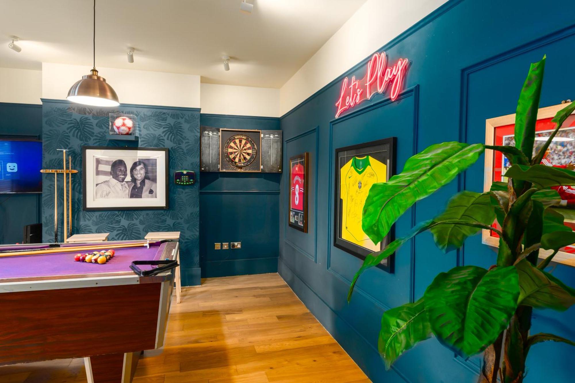 City Retreat, Spacious 4 Bed House, Games Room, Parking, Hot Tub & Bbq Cardiff Esterno foto