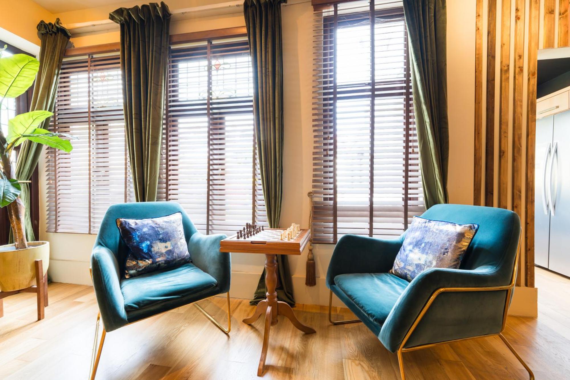 City Retreat, Spacious 4 Bed House, Games Room, Parking, Hot Tub & Bbq Cardiff Esterno foto